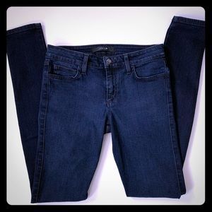 Joe’s Jeans The Skinny sz 26  dark wash